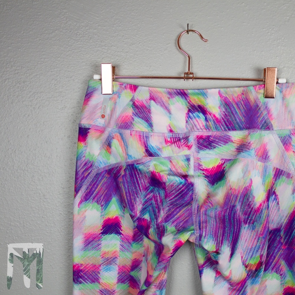 Zella Women’s Size Small Crop Digi Print Leggings